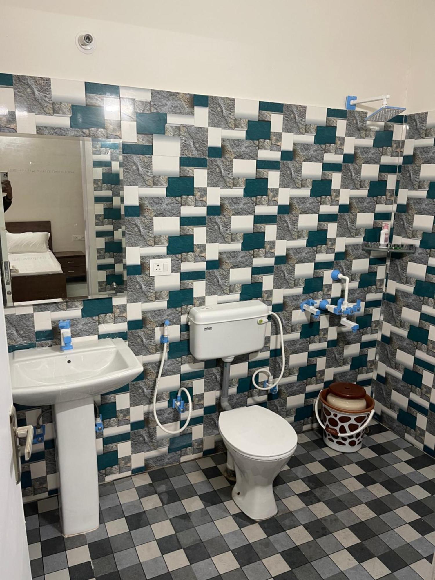 Shrinath Residency Hotel Greater Noida Kültér fotó
