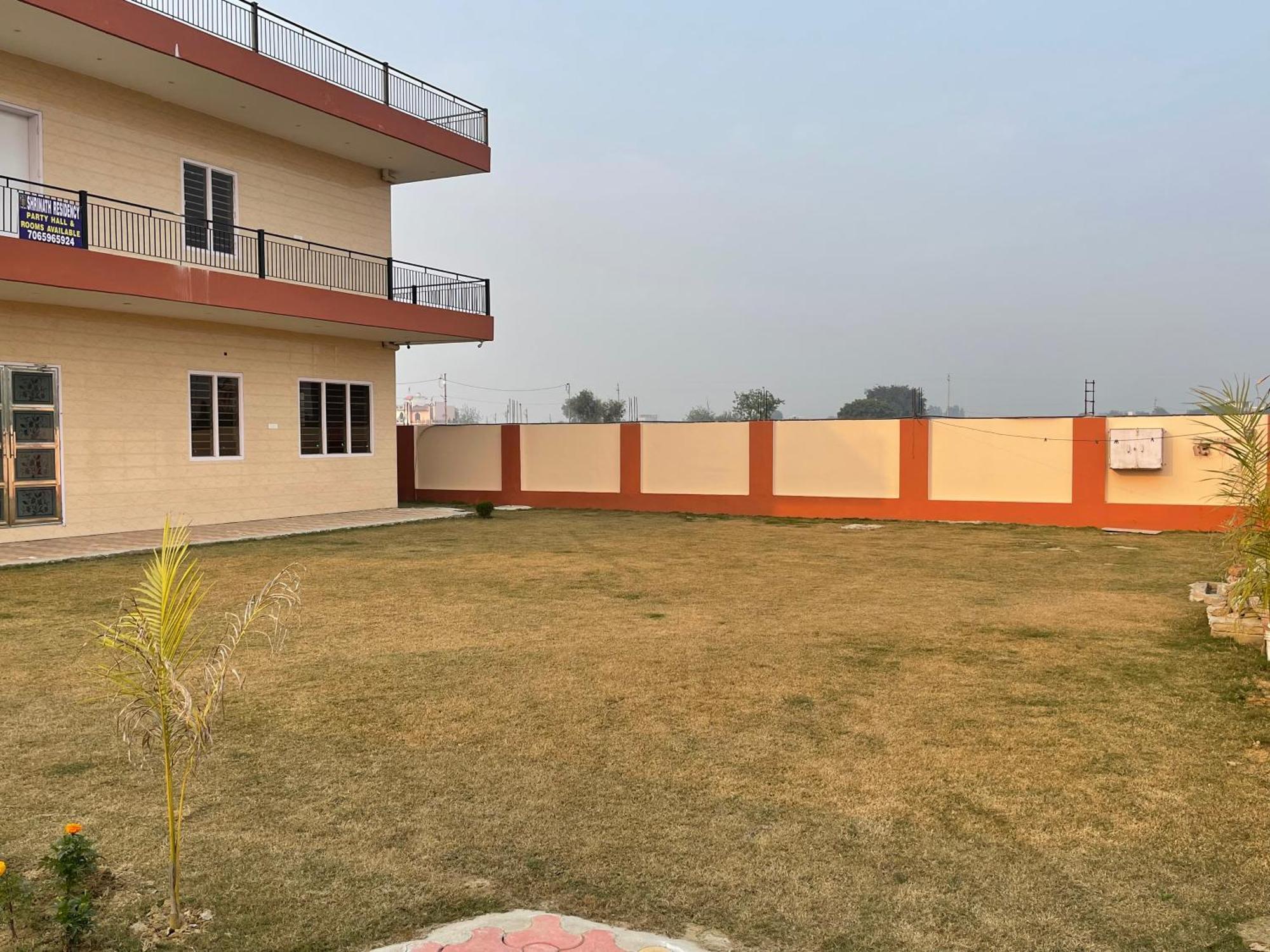 Shrinath Residency Hotel Greater Noida Kültér fotó